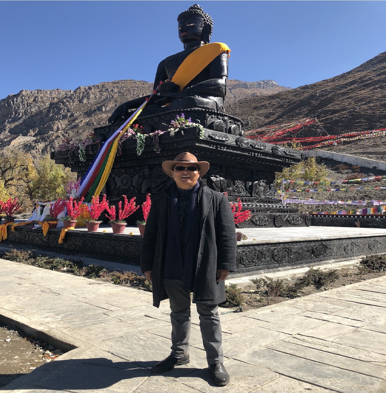 एनआरएन अमेरिकाका  पूर्व संयोजक सोनाम लामाले ल्याए मुक्तिनाथ मन्दिरको मुहारमा परिवर्तन