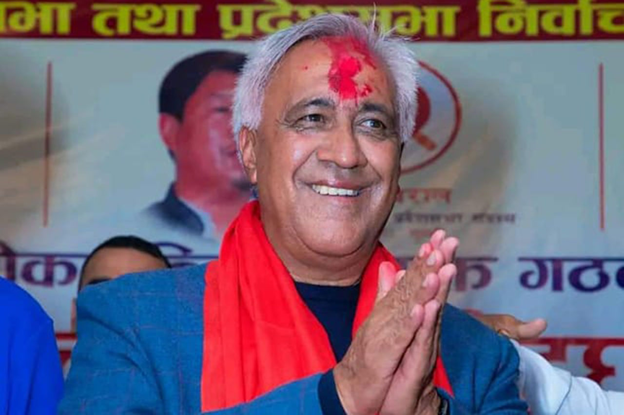 उपचारपछि कांग्रेस नेता डा भण्डारी स्वदेश फर्किदै