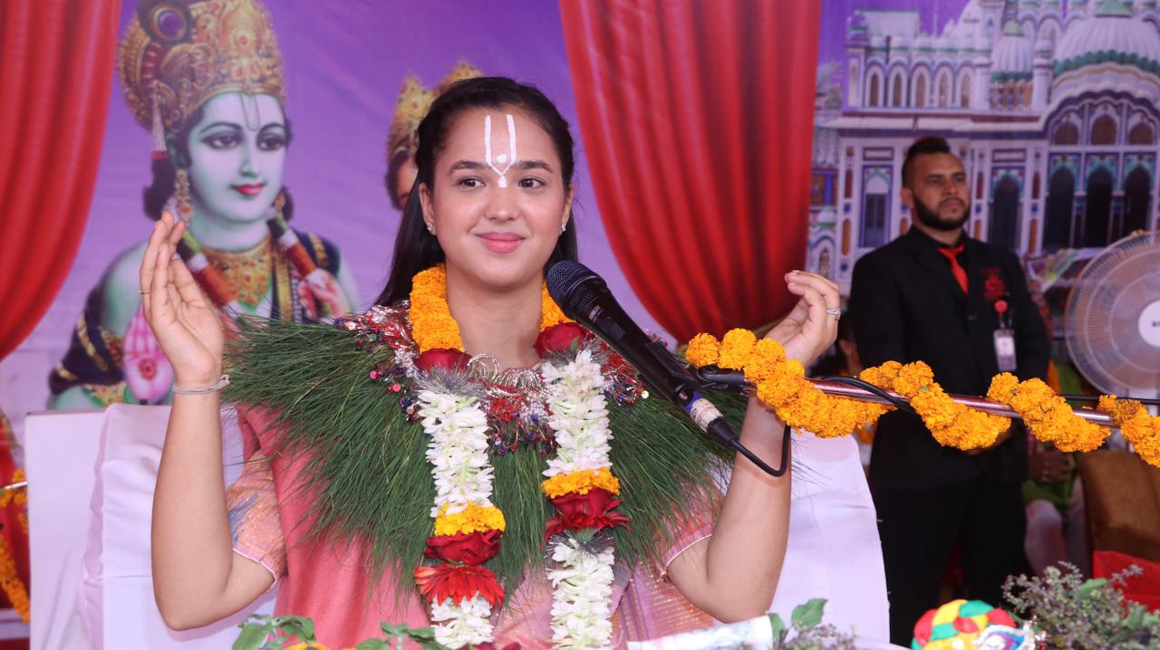 पशुपति कोटिहोममा हिमालयन सिद्धमहायोग कृपापात्र चन्द्रकला शखीद्वारा ऐतिहासिक प्रवचन चल्दै