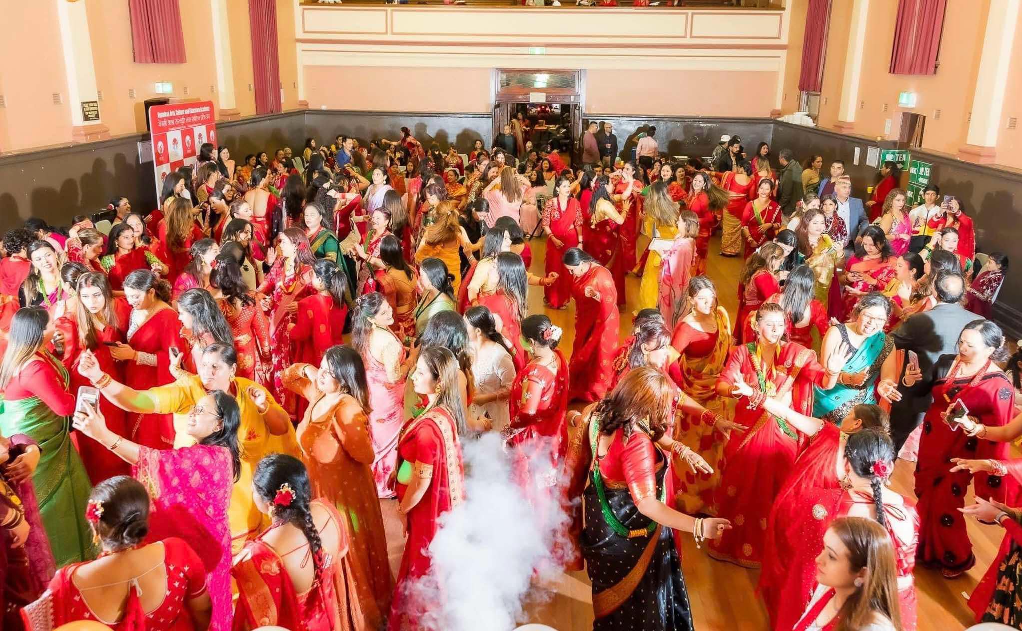 नेपाली कला संस्कृती तथा साहित्य प्रतिष्ठानको तीज मेला  बन्यो भव्य