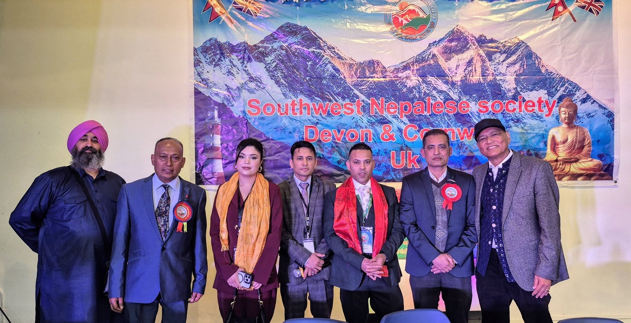 साउथवेस्ट नेपाली समाज यूकेले गायिका समिक्षा अधिकारीको प्रस्तुतीमा हर्षोल्लासका साथ मनायो नेपाली नयां वर्ष