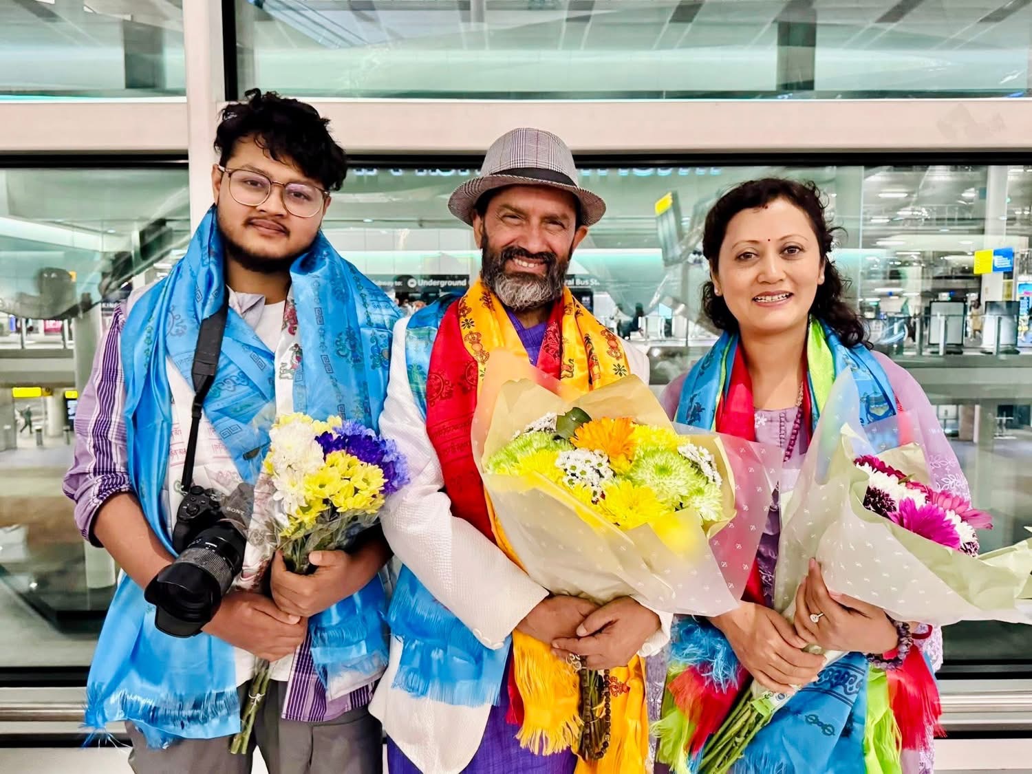 बेलायतमा डा.योगी विकाशानन्द र कमलेश्वरी विमानस्थलमा गरियो भब्य स्वागत, कहाँ कहाँ छन् कार्यक्रम