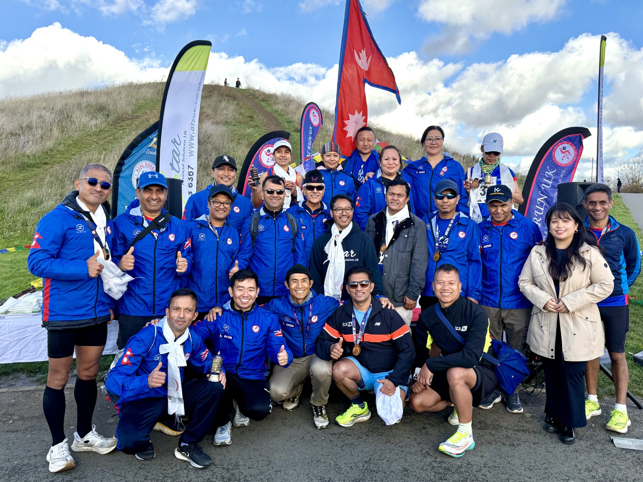 बेलायतको नर्थहोल्ट टेन के रनमा दौडिए सयौं नेपाली (फोटो फिचरसहित)