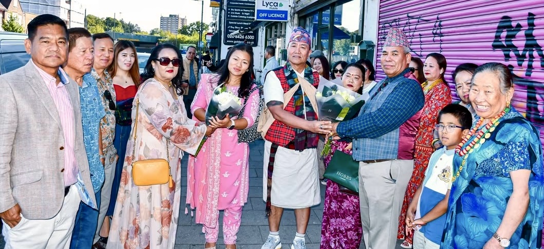लण्डनमा सिरुबारीको पहिचान चम्कियो-काउन्सिलर प्रतीक्षा गुरुङसहित कलाकारको भब्य सम्मान